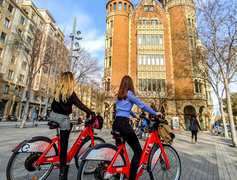 Visita la Casa de les Punxes amb el Bicing!